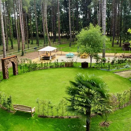 Domaine De Pan Jaktstuga Saint-Lyphard