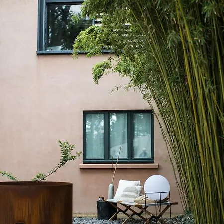 Domaine De Pan Jaktstuga Saint-Lyphard